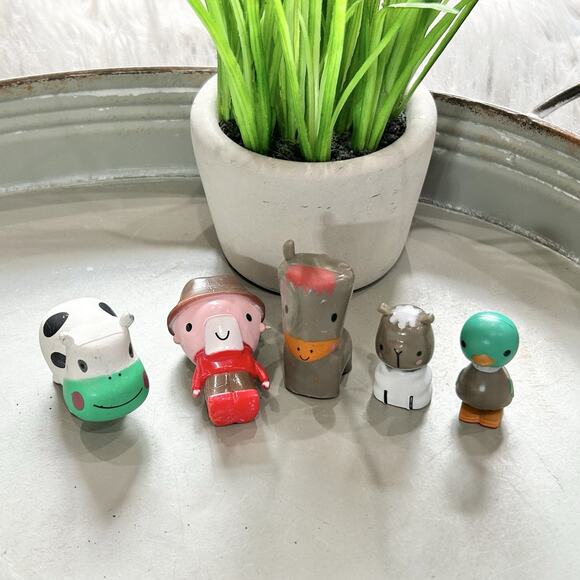 Old McDonald Had A Farm Mini Figures Imaginative Play‎ Set Farmer & Animals - Picture 1 of 3